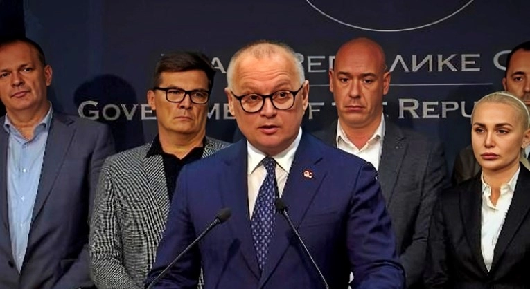 Bivši srpski ministar Vesić zbog štrajka glađu u pritvoru odvezen u bolnicu